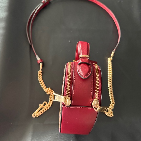 Coach Heart Crossbody Bag In Signature Canvas With Cherry Print 🍒 - Picture 9 of 9